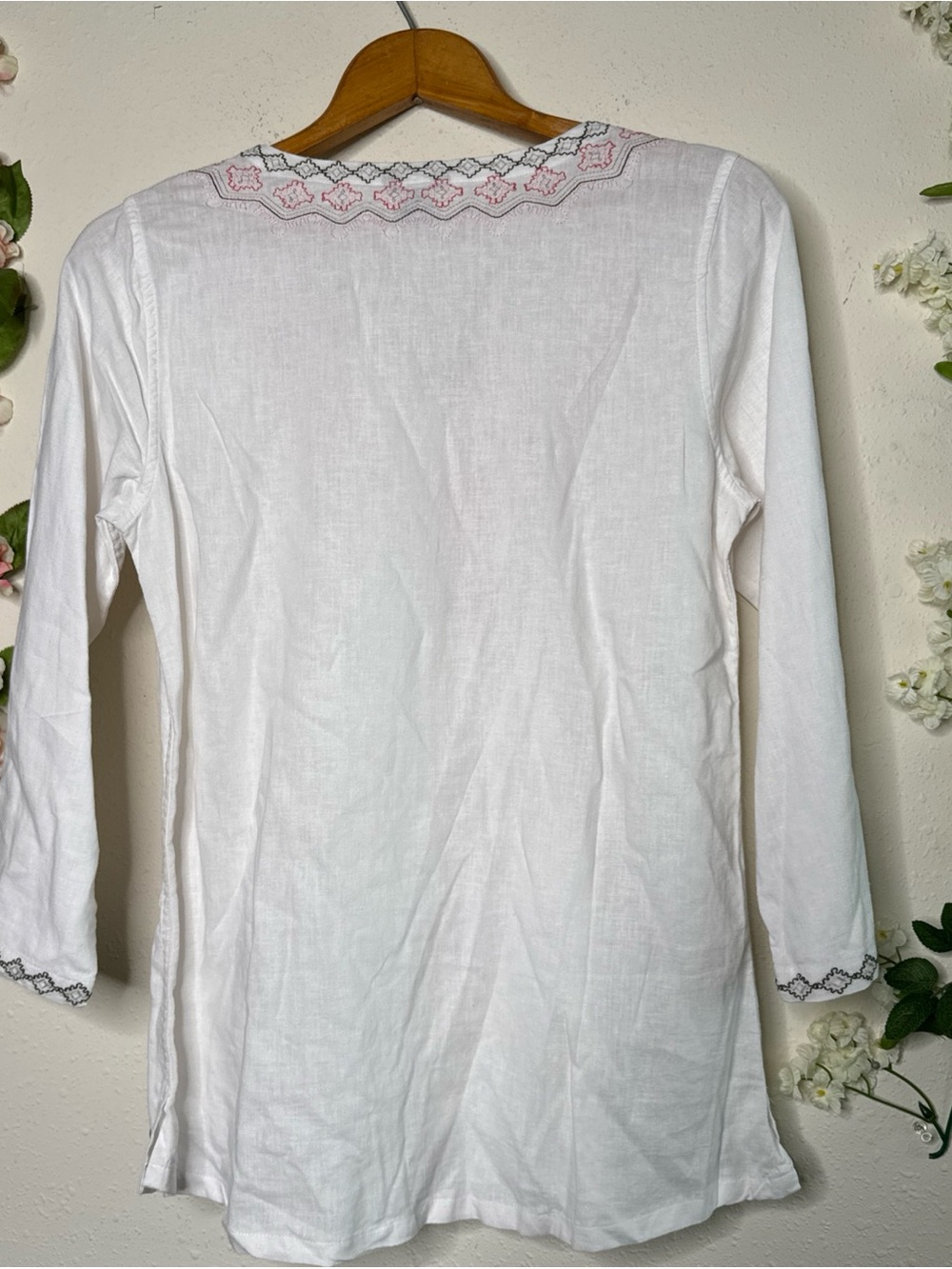 Eddie Bauer Vista Point Embroidered Tunic size XS White - Picture 10 of 11